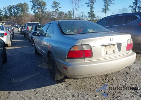 1997 Honda Accord Ex из США, поврежденный, VIN 1HGCD7268VA031382